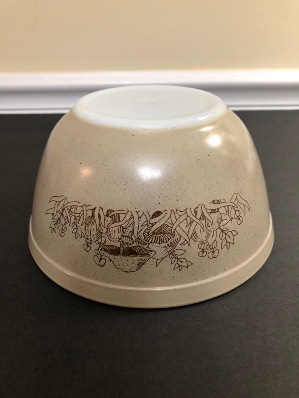 Vtg Pyrex Forest Fancies Bowl - Picture 4 of 5